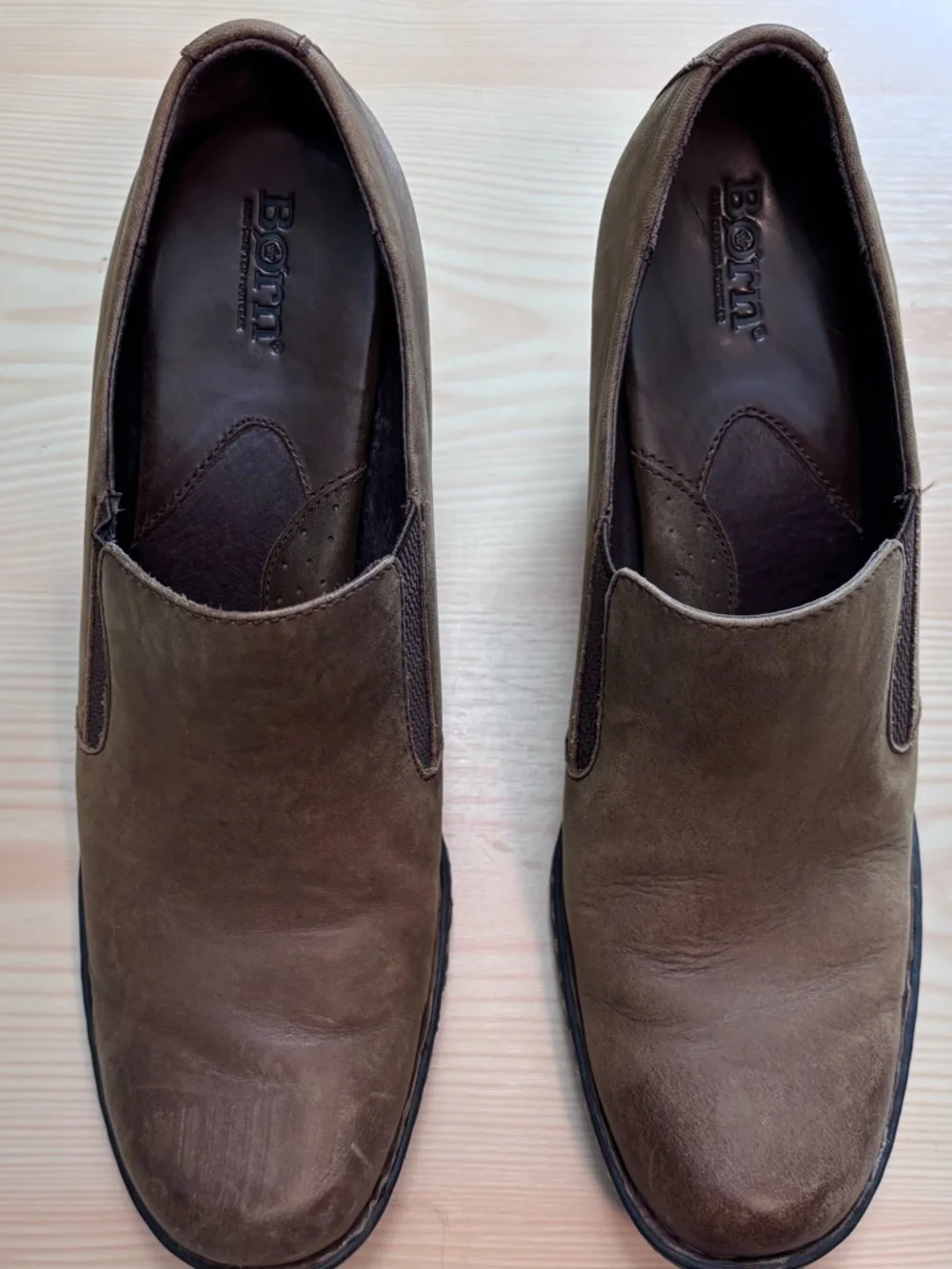 Born Brown Leather Heeled Ankle Booties Slip-On Comfort Shoes Size 9.5